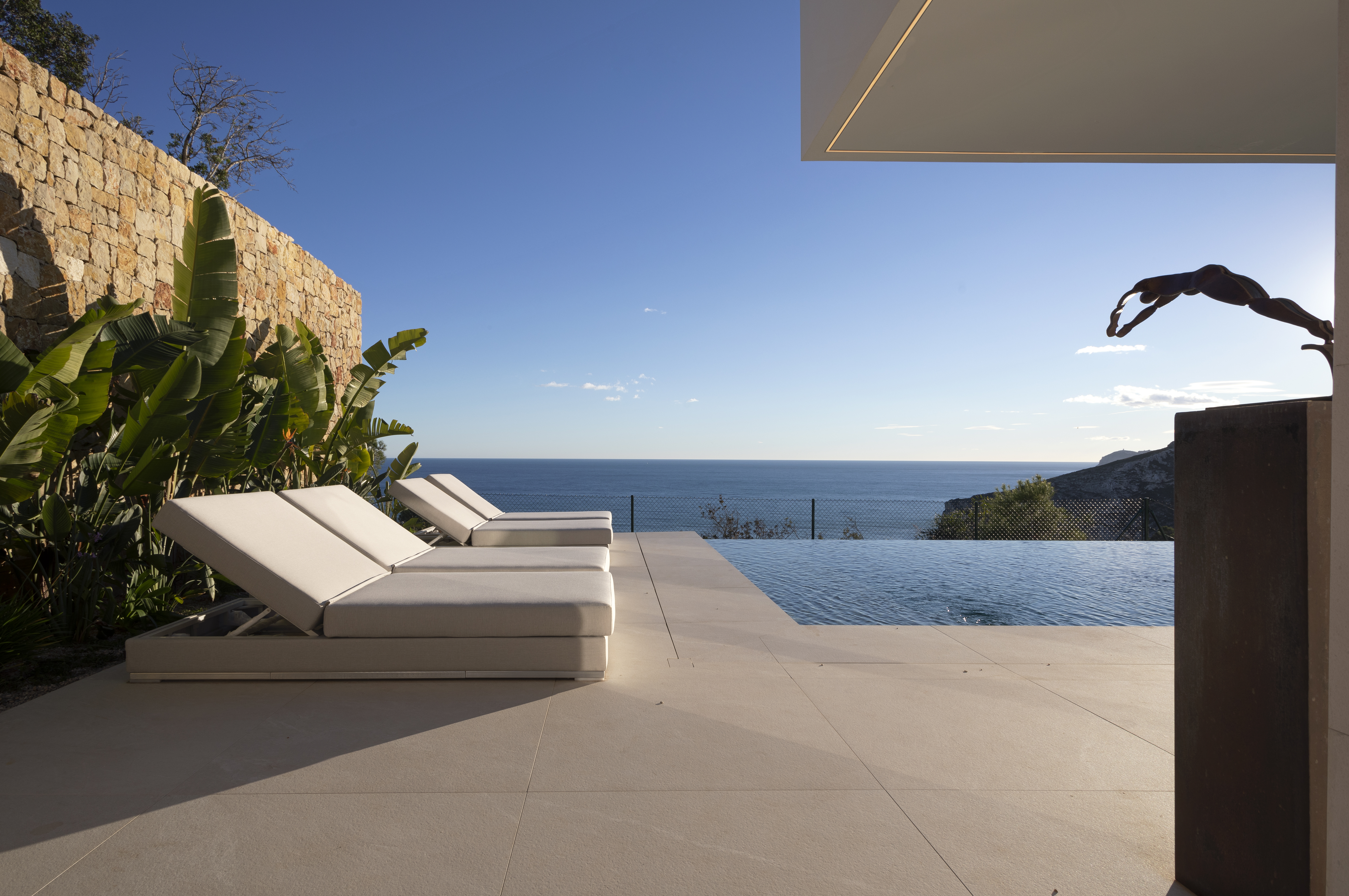El Mercado Inmobiliario de Lujo en España: Resiliente y en Crecimiento